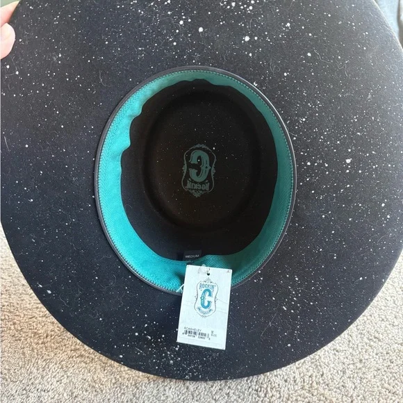 Black Womens Wide-Brim Felt Hat with Silver Concho - Picture 2 of 2